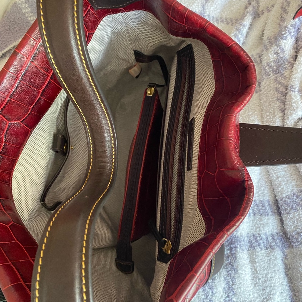 Dooney & Bourke set - Picture 3 of 8